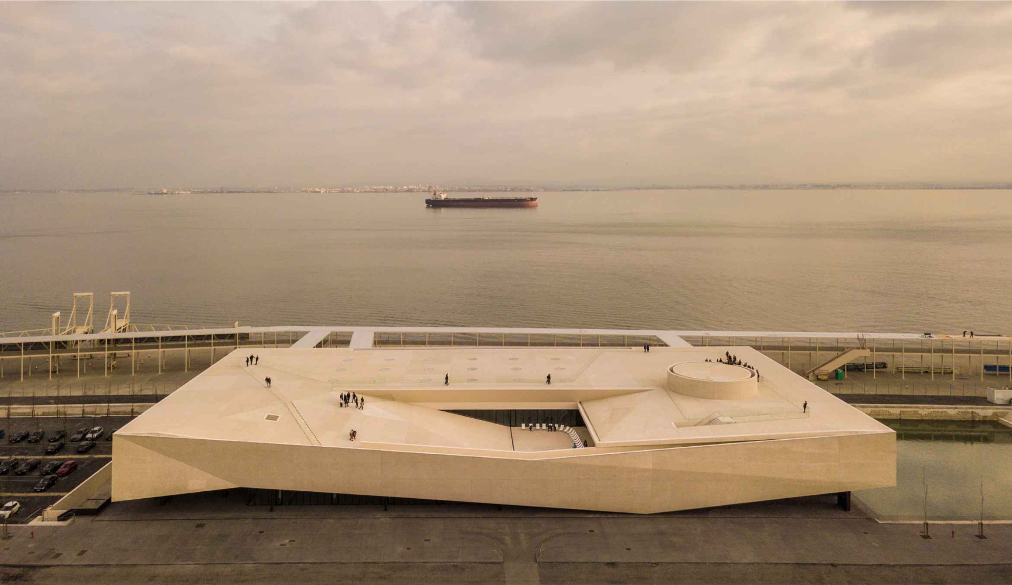 Terminal de Cruzeiros de Lisboa, projeto de Carrilho da Graça